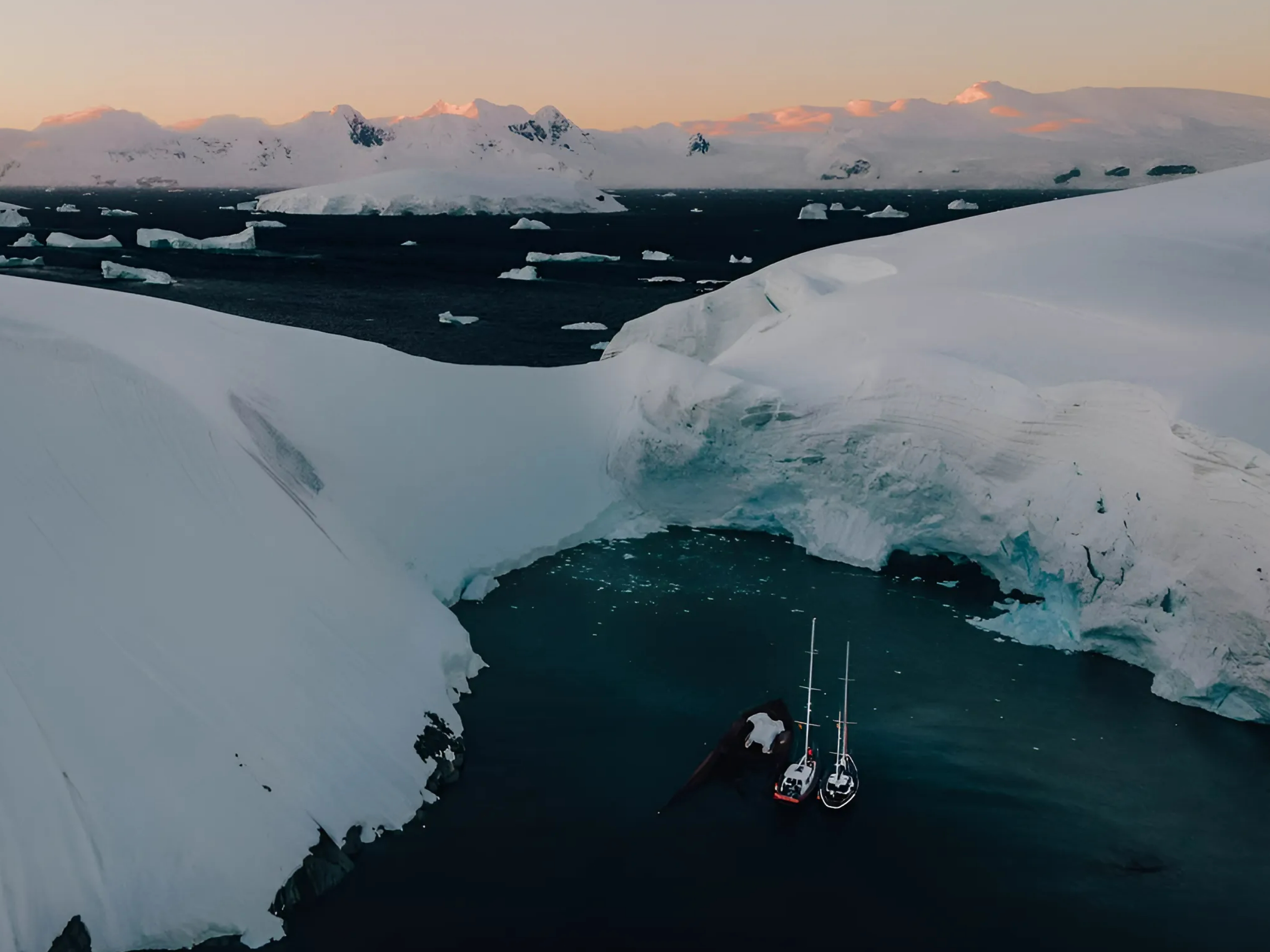 Проверено на себе: экспедиция в Антарктиду на паруснике