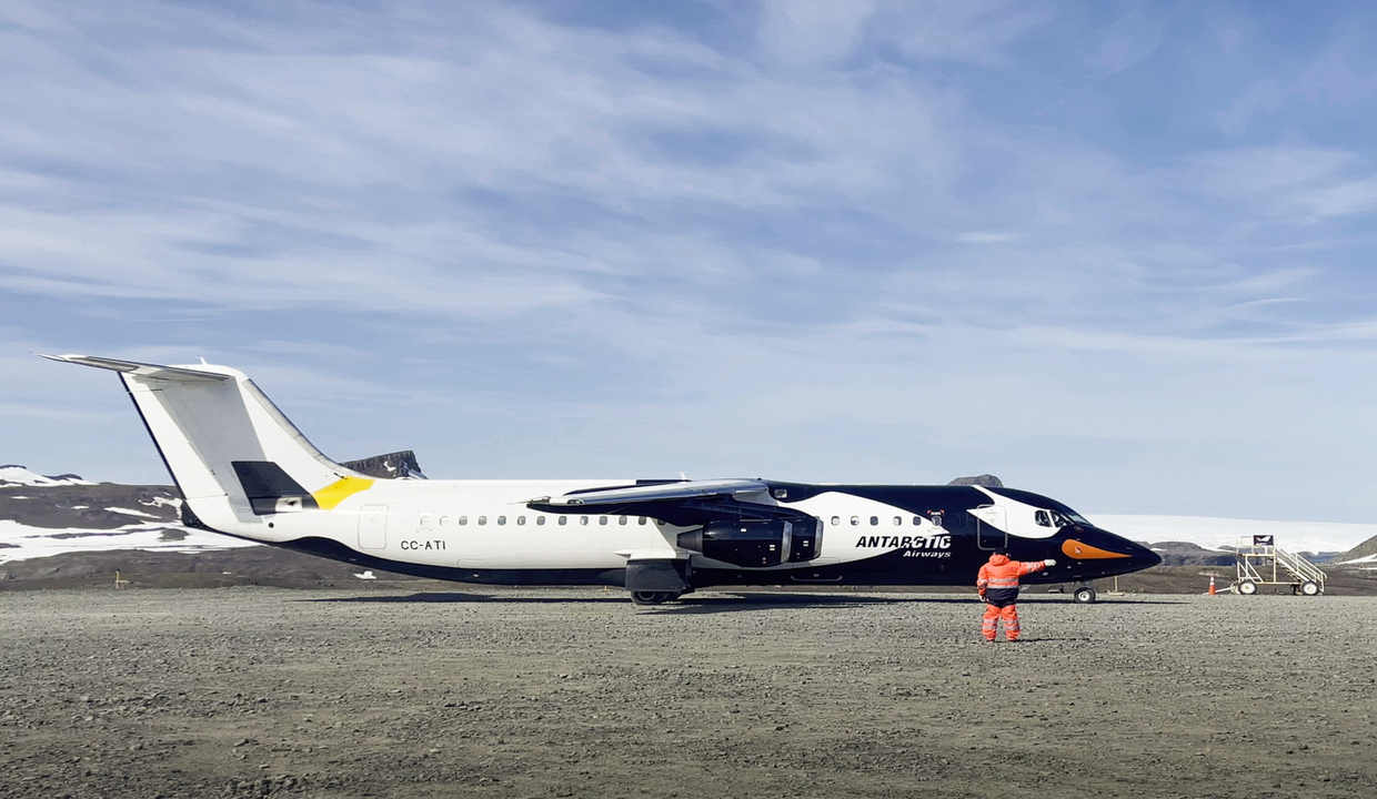 Антарктида с перелетом через пролив Дрейка
