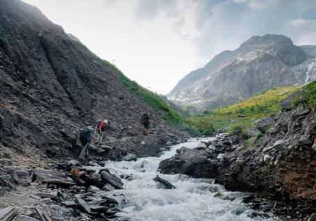 Треккинг к водопаду на Каказе