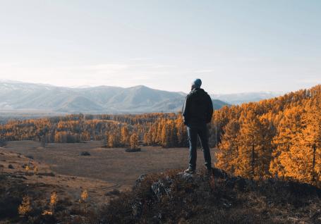 С видом на осенний Алтай