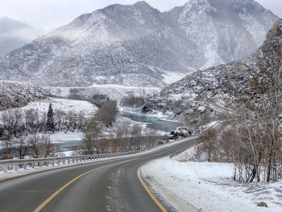 Чуйский тракт зимой