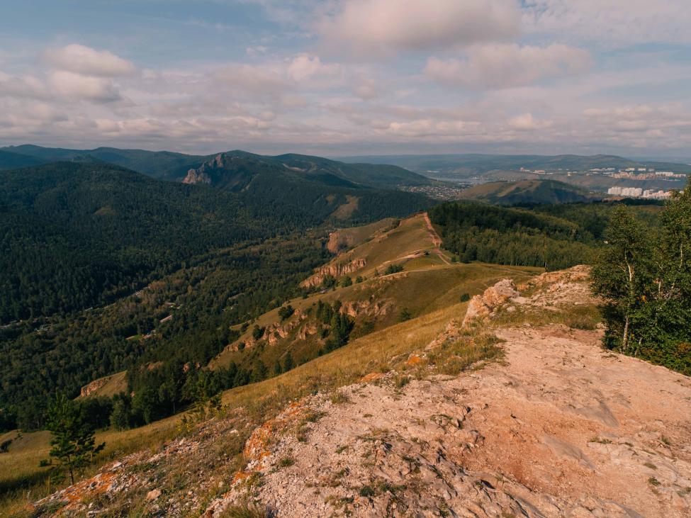 Торгашинский хребет