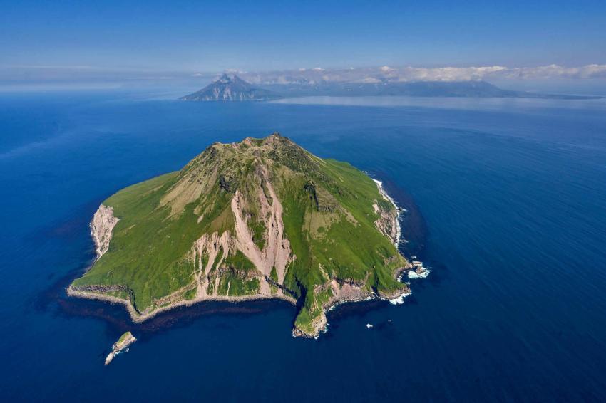 Круиз по главным островам Курильского архипелага