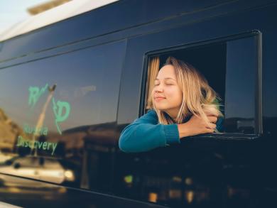 Корпоративы на краю света, чат-бот для кофе и премии спортсменам