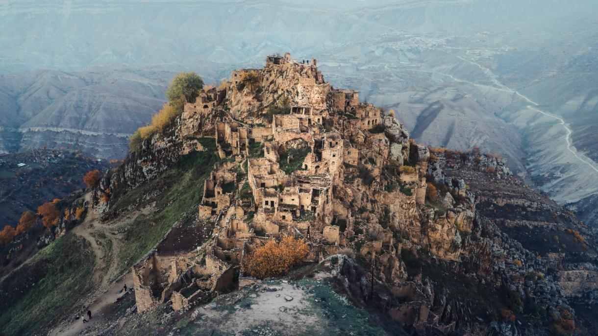 Аул-призрак Гамсутль: история, архитектура и советы путешественникам