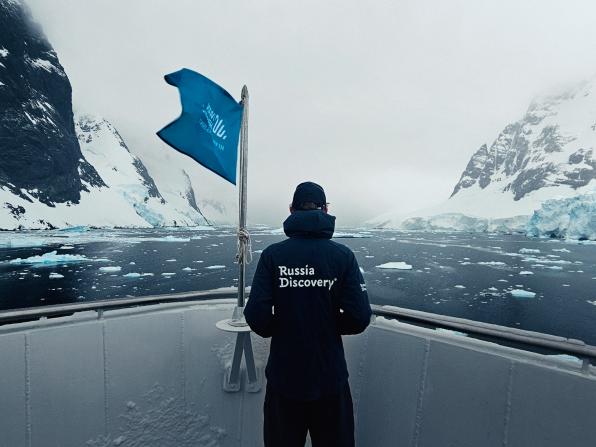 Войти в «Бесконечную реку» дважды. Как основатель RussiaDiscovery знакомил с Антарктидой себя и сына