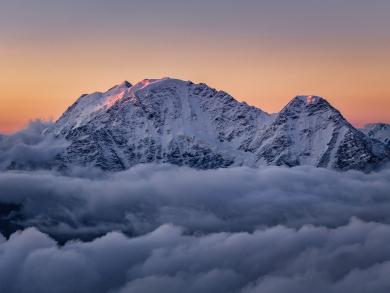 Горы Кавказа: край пятитысячников и древних легенд