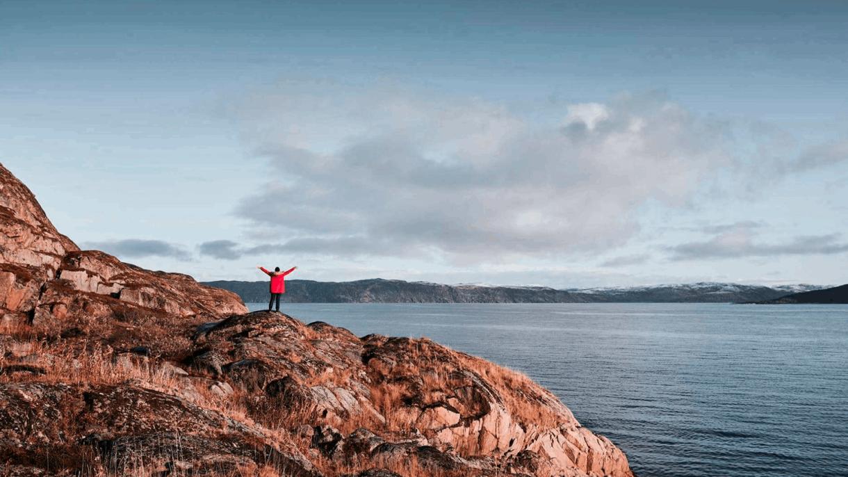 Увидеть китов и подружиться с высотой. Как москвичка открывает Россию через приключения