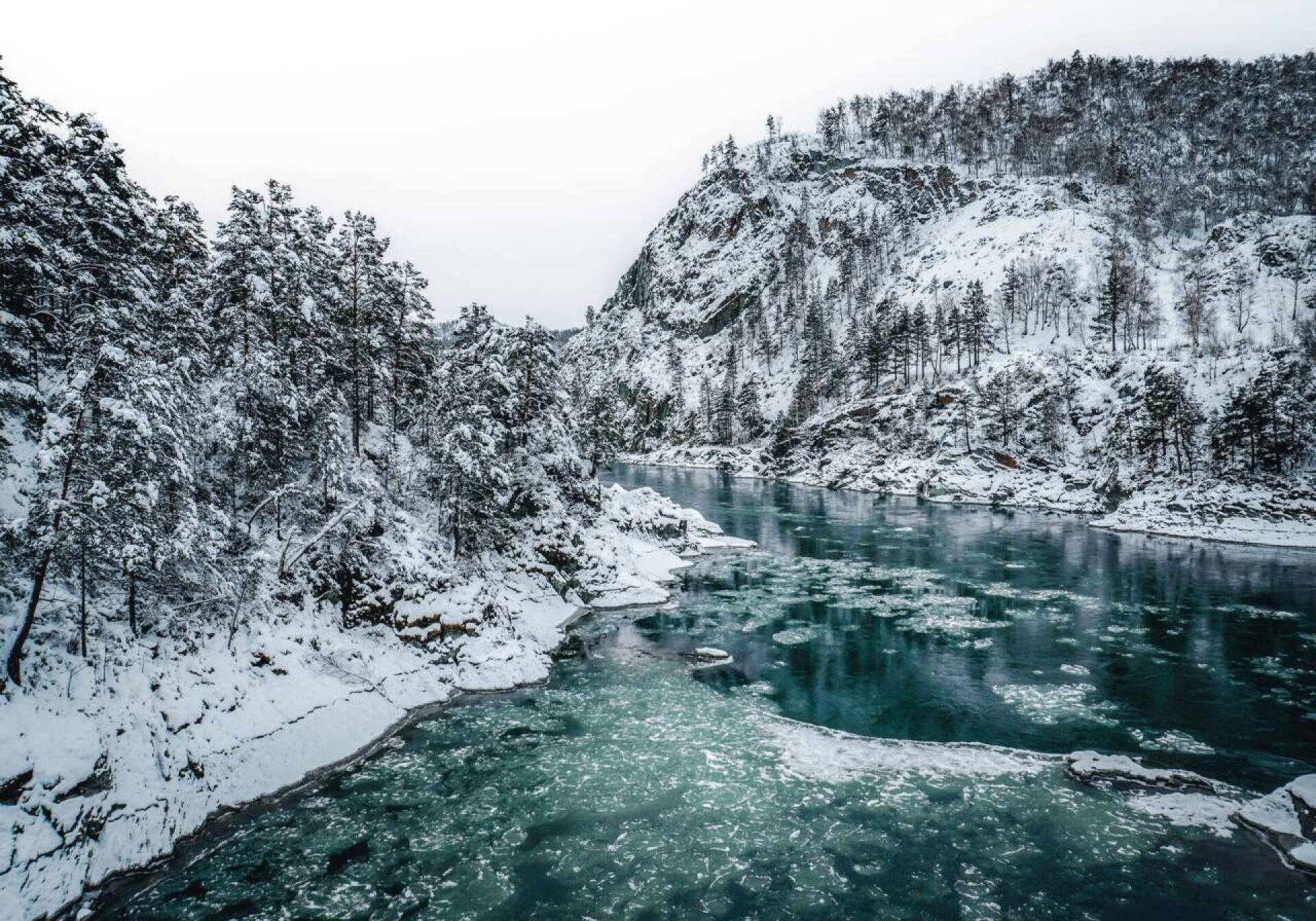 телецкое озеро алтайский край зима. алтай зимой температура воздуха. алтайский заповедник климат. купол горно-алтайск. алтай зимой температура воздуха.